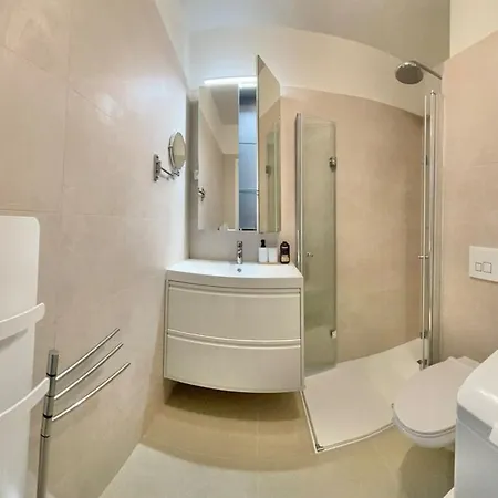 Sea View Pool Air Conditioning 300m Rated 3 Stars Апартаменты
